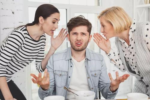 老婆的妈妈有了病应该去照顾吗,妈妈住院老婆不来离婚