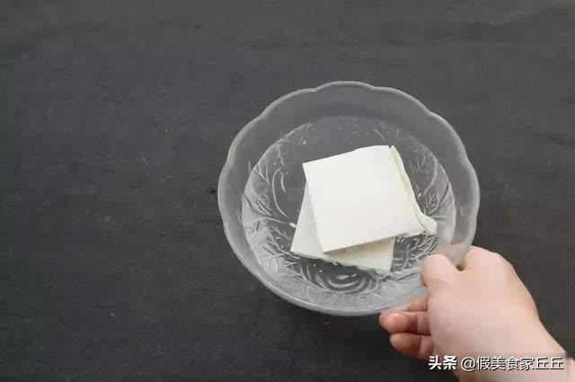 豆腐可以加什么防止酸臭,豆腐怎么才能变臭呢