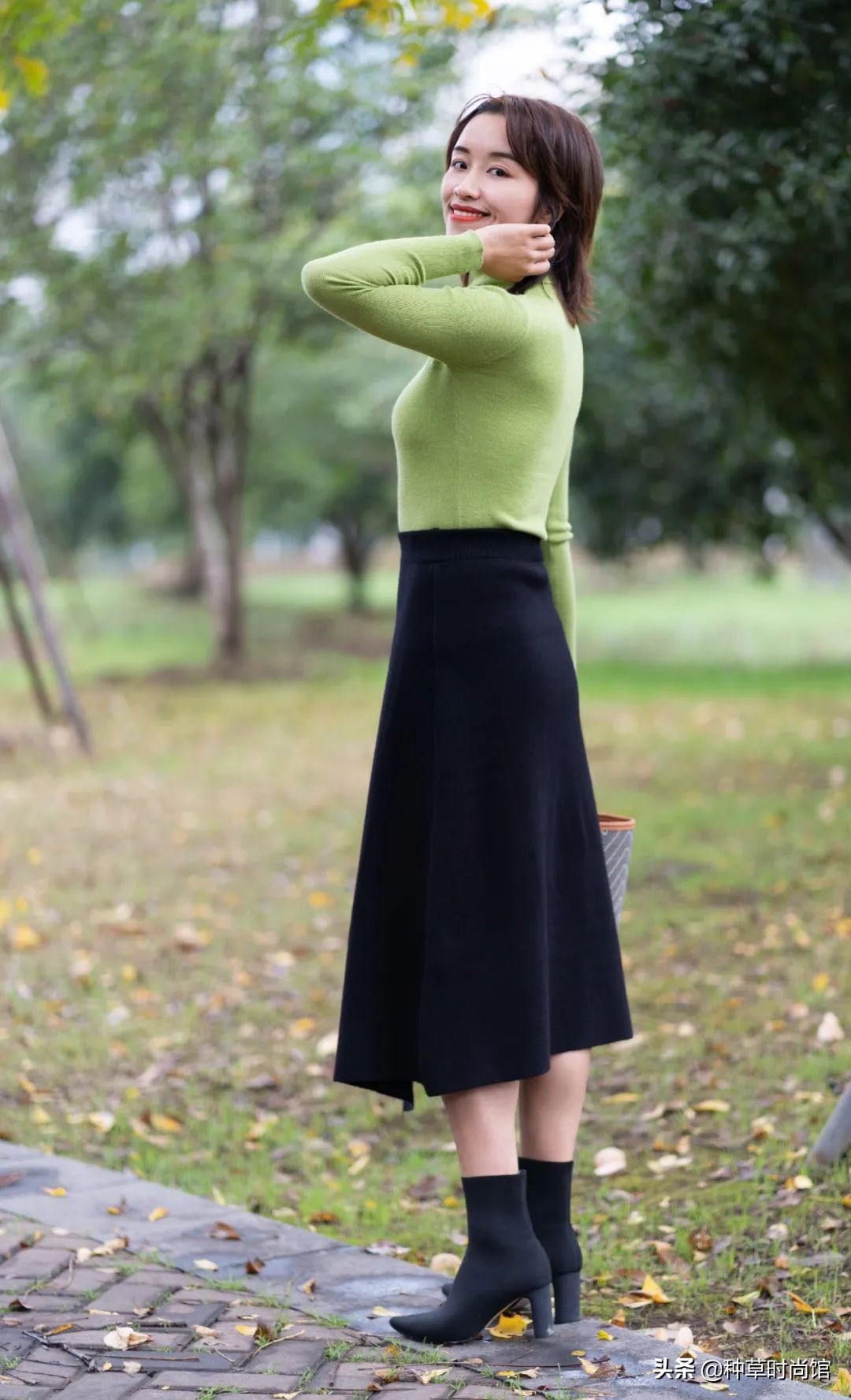 原绒深驼色最佳颜色搭配,哪些驼色系适合春夏穿