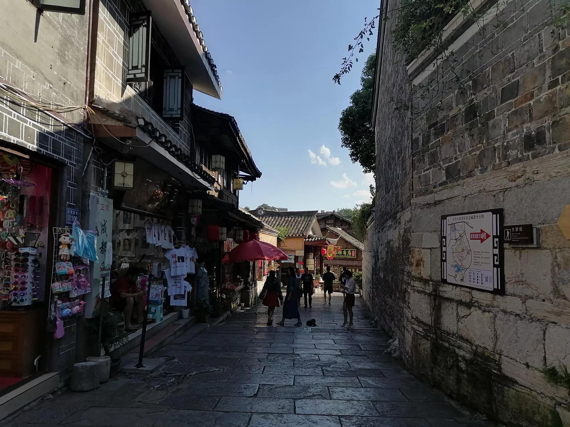 贵州贵阳青岩古镇旅游游记,贵州贵阳青岩古镇迎参观热潮