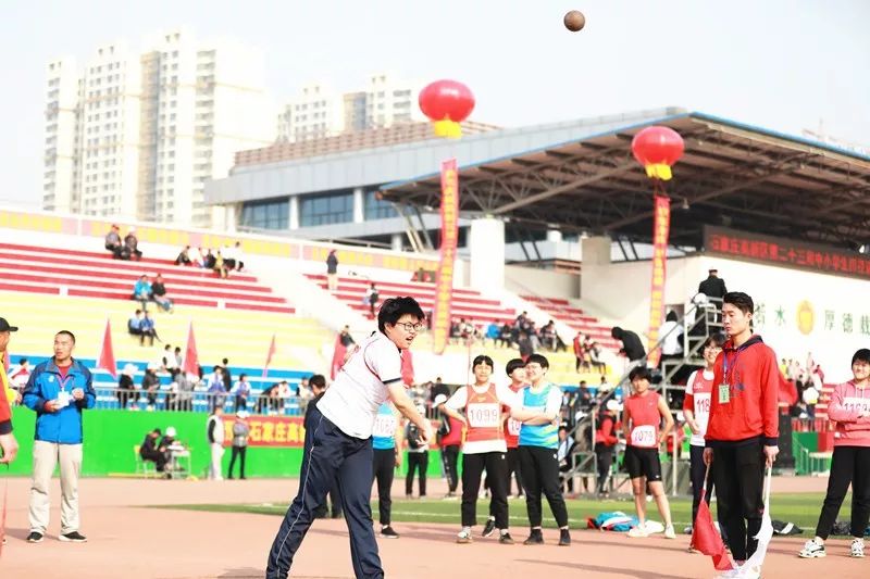 连破四项纪录！高新区中小学生田径运动会精中健儿成绩斐然