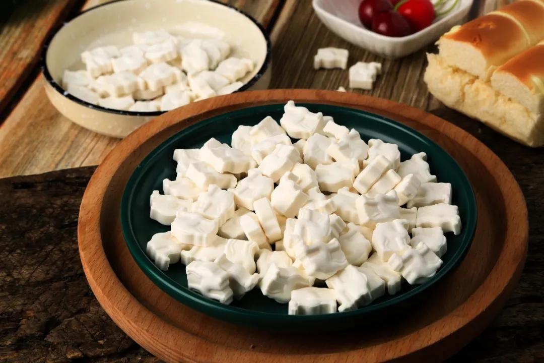 骆驼奶的营养=牛奶的N倍?骆驼奶*局骗**大揭秘!丨谣言粉碎机