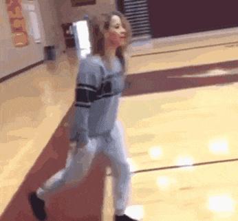 喝醉后怎么带女朋友回去,女朋友喝醉了回家