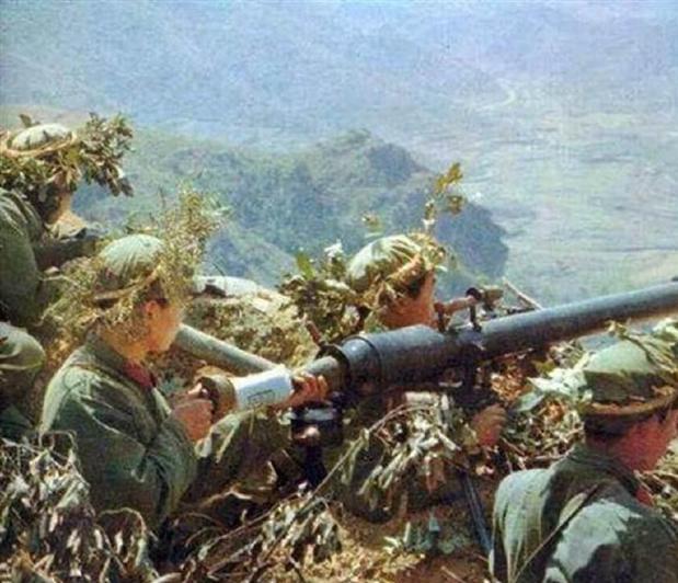 *锡龙廖**：1984年一战成名，*小平邓**说：此人要重点培养