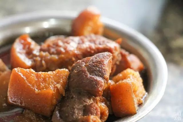 猪脚饭陪海口人长大,海口人陪猪脚饭老去