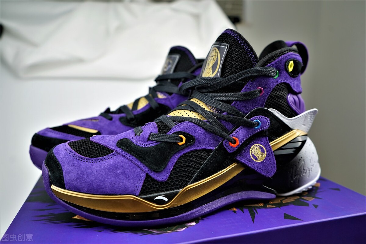 白色情人节送什么礼物给女朋友好,情人节送女朋友什么礼物100左右