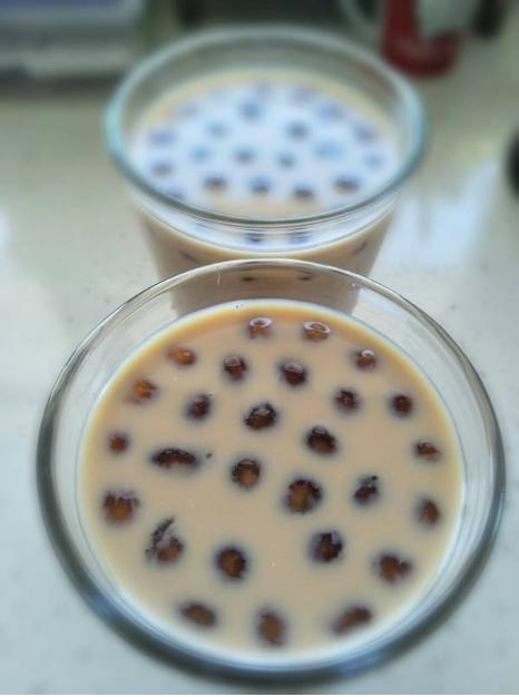 不用红茶只用普通的茶做珍珠奶茶,自己做下午茶珍珠奶茶步骤