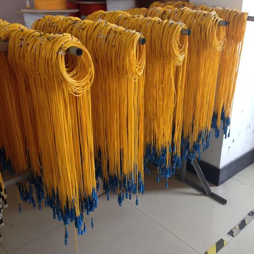 光纤耦合器的作用及图片大全,跳线和尾纤连接的耦合器图片