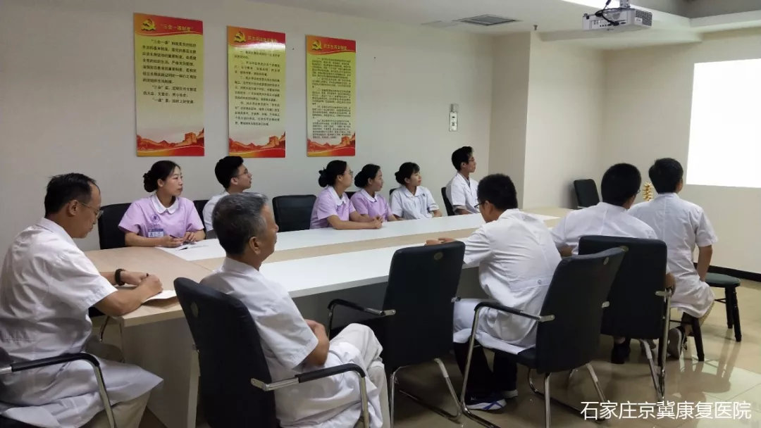 脊神经后支疼痛怎么缓解,脊神经后支损伤的症状和表现