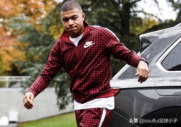 年少有为才华横溢,年少有为一鸣惊人