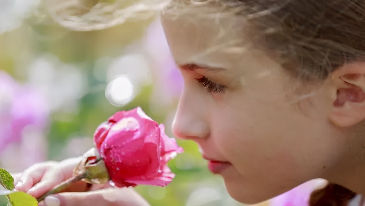 味觉嗅觉减退是老年痴呆吗,老年人嗅觉减退与老年痴呆