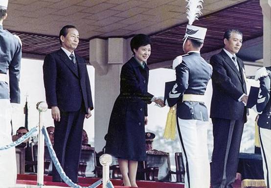 一开始，他们都显得没什么天赋——韩国电影与韩国足球