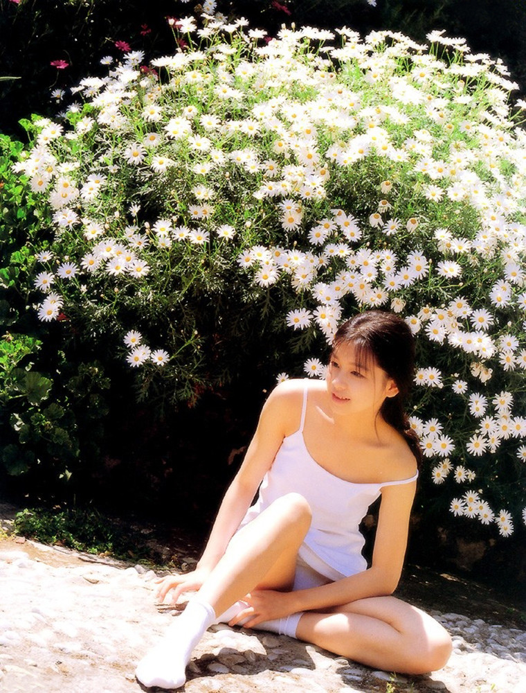 7位一脱成名的“风月女星”,有人幸福美满,有人生活贫苦