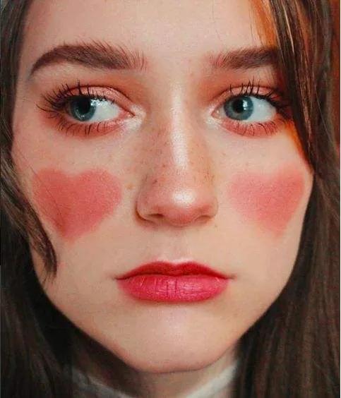 新手如何快速学会化妆,100个实用化妆小技巧化妆新手必看