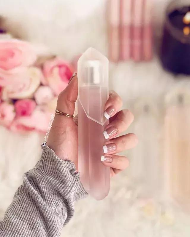 香奈儿蔚蓝香水淡香好还是浓香好,适合夏天香水持久淡香