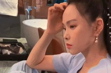 小眼睛厚嘴唇塌鼻梁的女明星,大眼小脸女明星