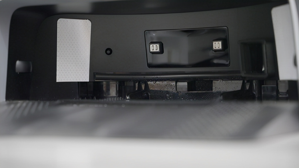 科沃斯ecovacs地宝x1omni,科沃斯扫地机器人x1清扫地毯