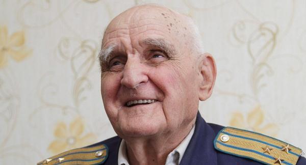 金星奖章被誉为苏联英雄的象征,42位外国人也最终有幸获得