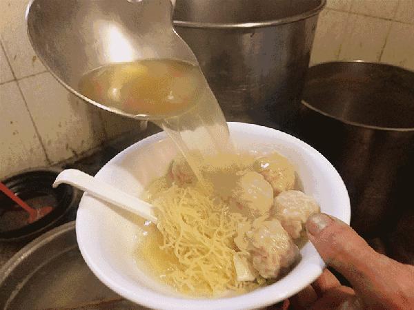 一碗正宗的云吞面,一碗云吞面做到如此复杂