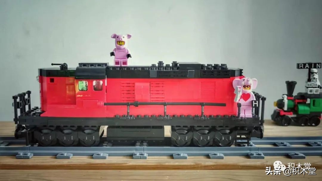 乐*官高**方套内moc最多的一款10183