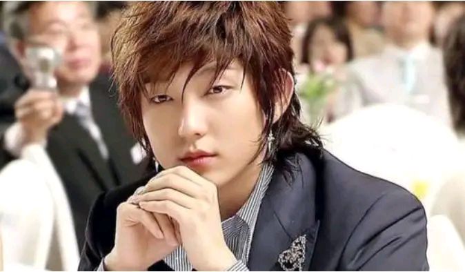 818老一辈韩国男星，如果可以选个做男朋友，你选谁？