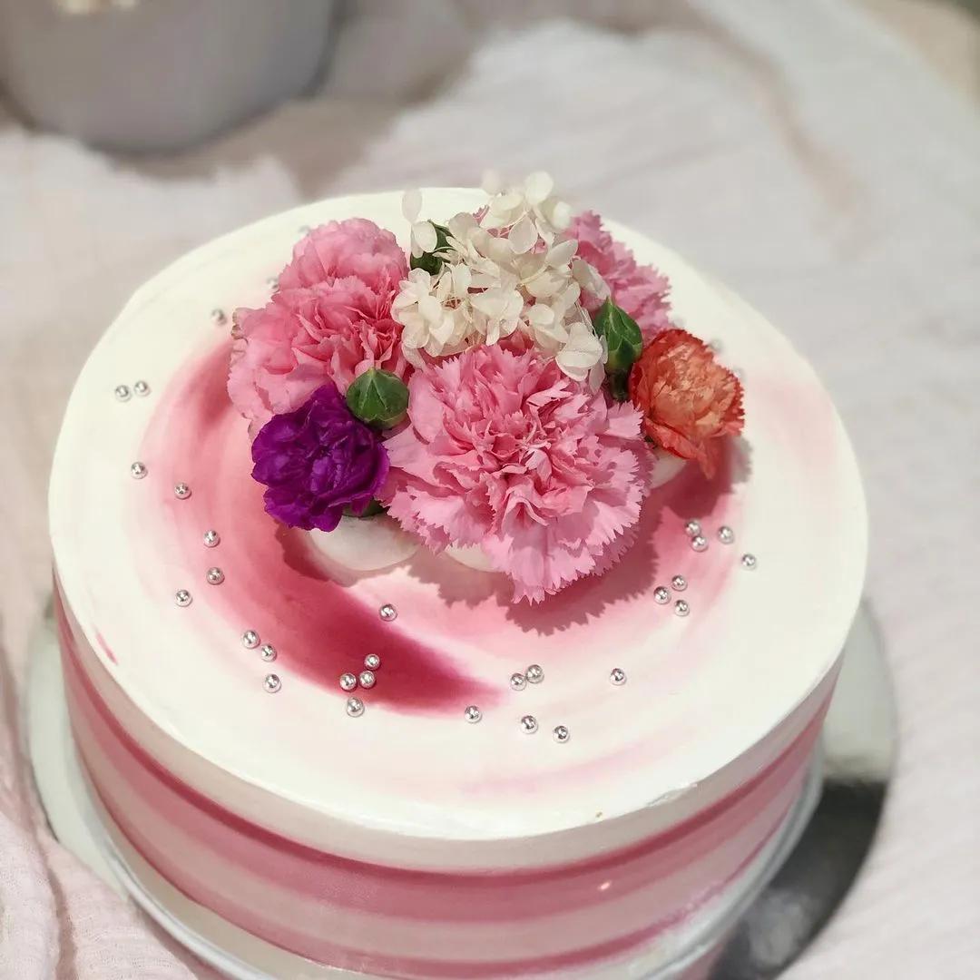 六种不同口味母亲节蛋糕,哈尔滨母亲节蛋糕款式最新图片