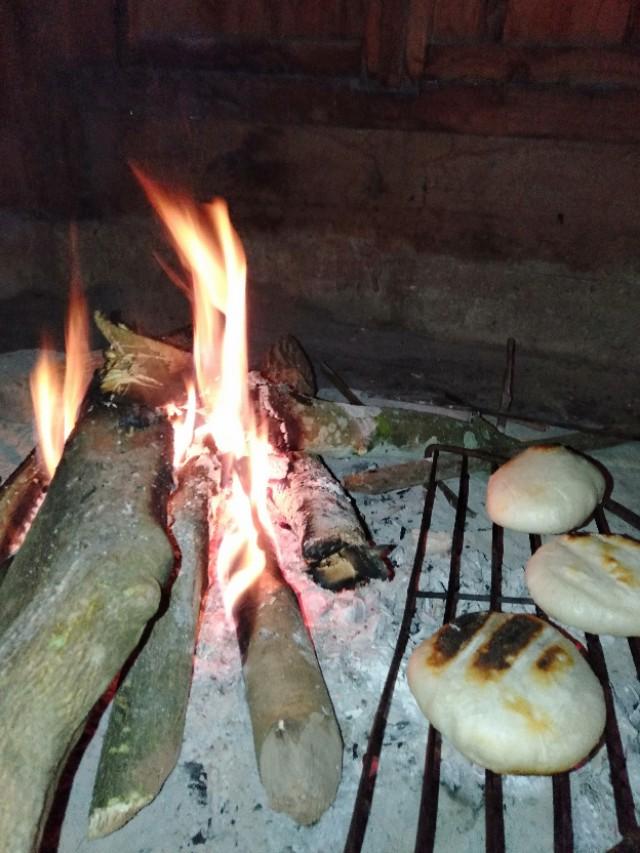 糍粑的多种吃法,纯糯米糍粑油炸吃法的全过程