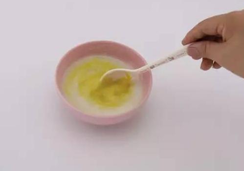 1岁宝宝吃饭菜,婴儿不能吃的食物黑名单