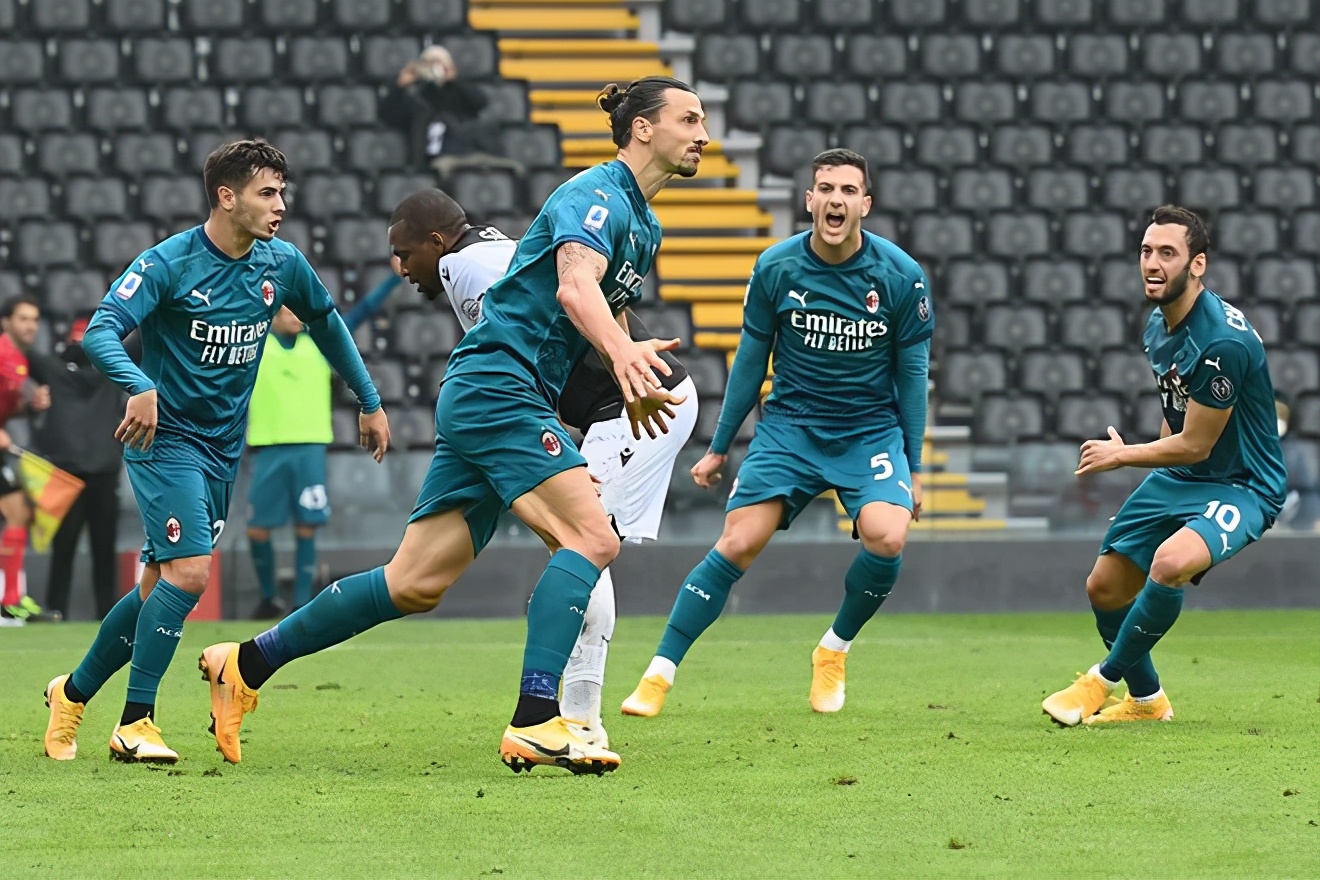 2-1，绝杀+疯抢3分！百年豪门24场不败，意甲争冠格局已变