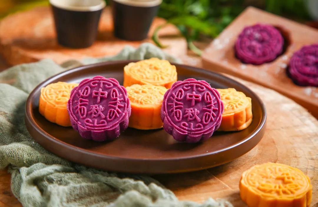 月满江南望故乡,月满人间思故乡