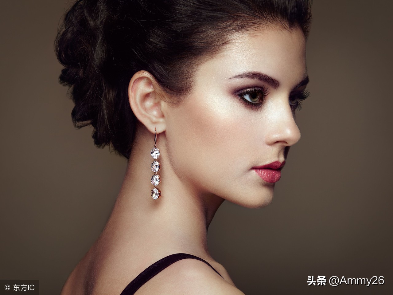 年轻人熬最晚的夜敷着最贵的面膜,敷最贵的面膜熬最深的夜sk2照片