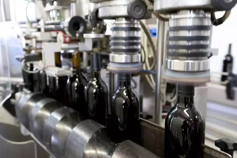 真正的红酒是怎么酿造的,喝了这么多年酒