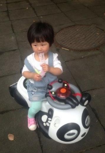 小时候小孩笨长大的孩子聪明吗,小时候淘气长大了气人