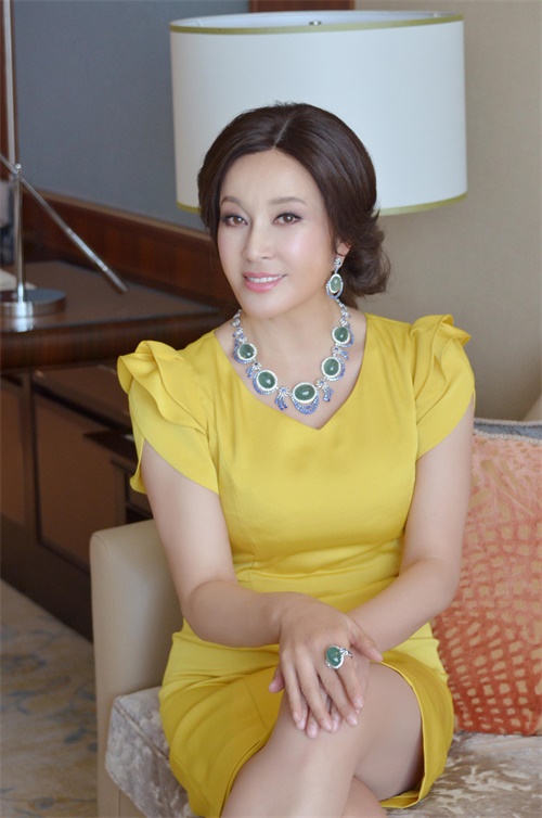 62岁的刘晓庆爆照,刘晓庆带货翻车完整版