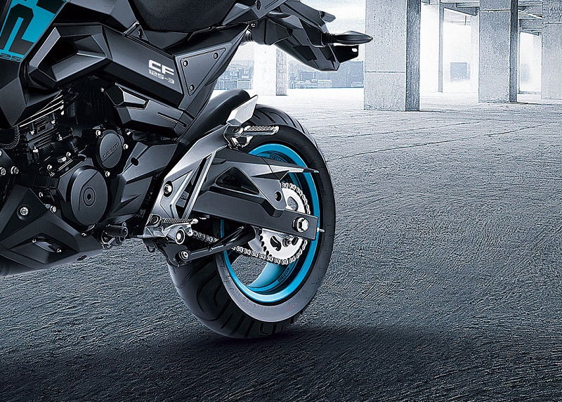 国产MINI街车,时尚潮流,125cc单缸引擎,配7升油箱,8980元