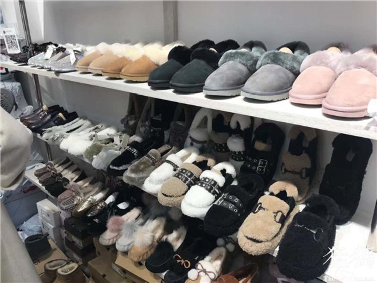 河南十八线小乡村制造出ugg雪地靴,河南ugg雪地靴国内代工厂