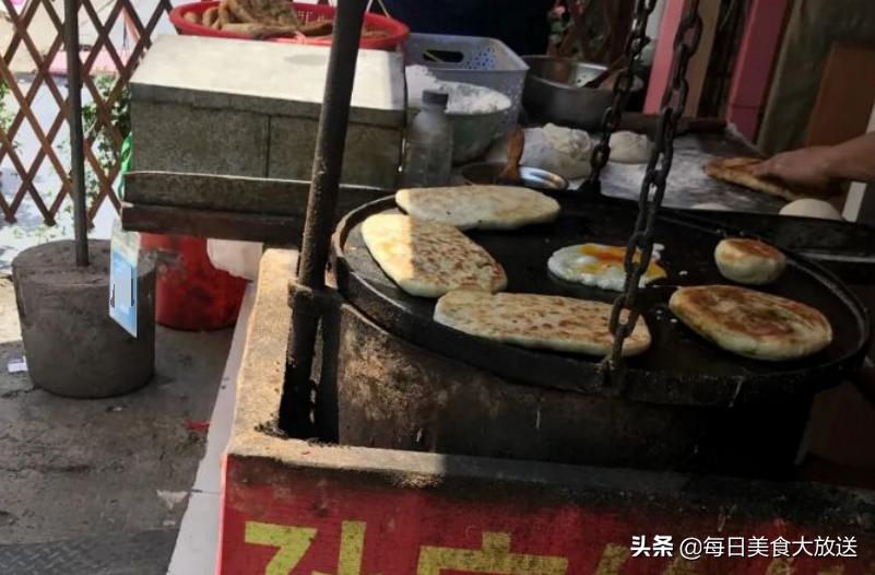 滕州步行街东北馅饼,滕州西关街馅饼