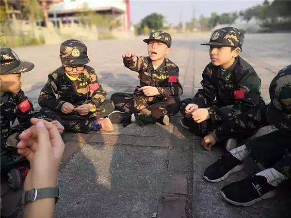 月薪3w也撑不过孩子一个暑假,月薪3万为什么撑不起孩子的暑假