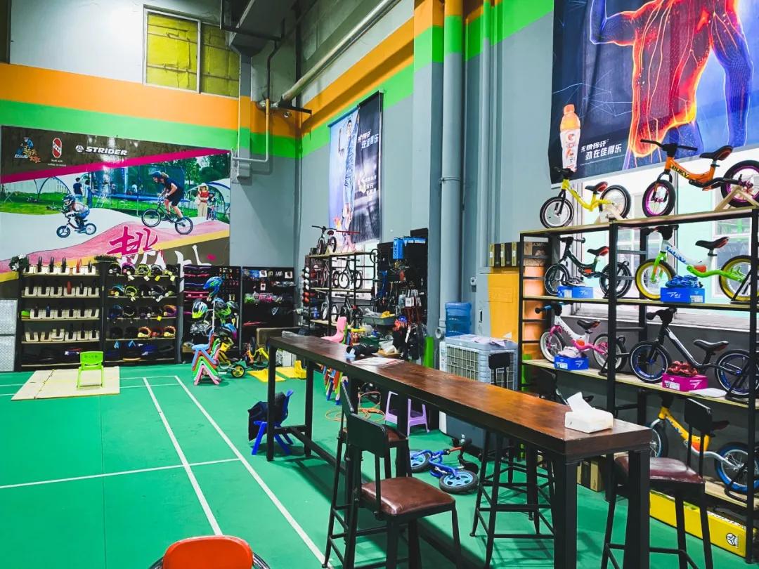 生命在于运动徒步探幽放松心情,亲子一站式运动中心探店