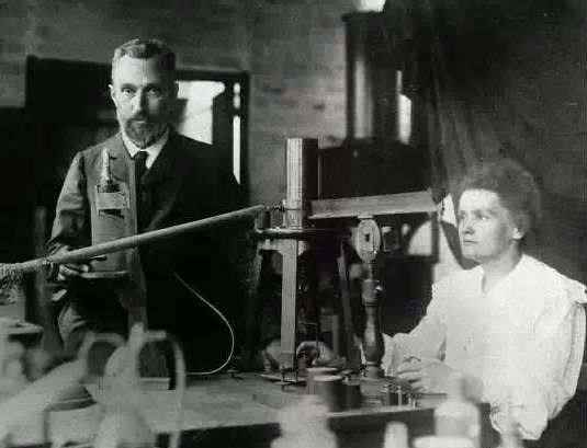 居里夫人发现镭的感人故事,居里夫妇发现镭的完整故事