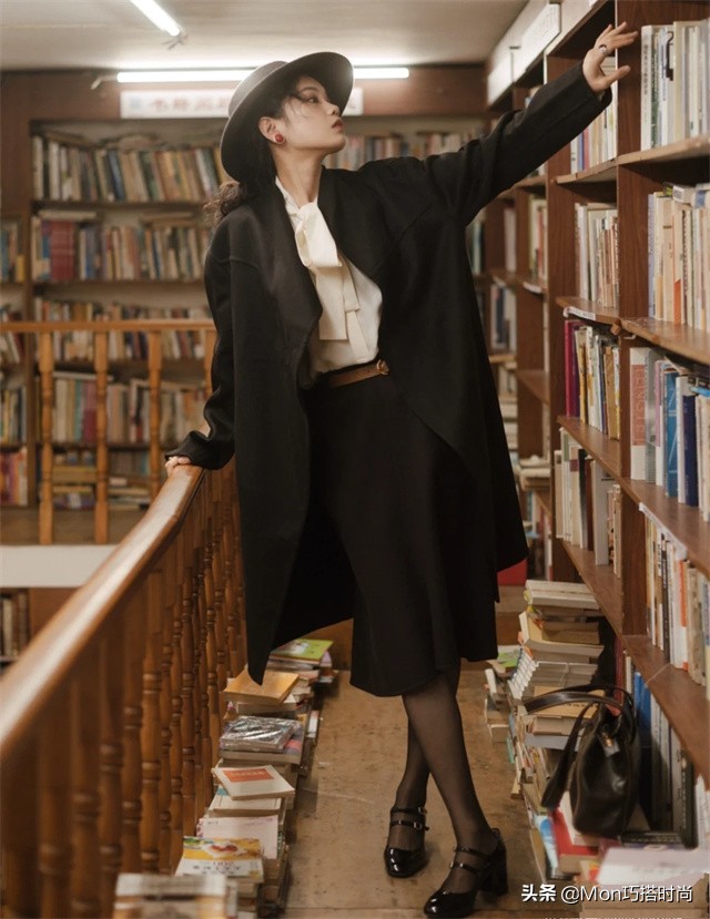 白丝怎么穿才是正确的方法,穿白丝要不要搭配肉丝