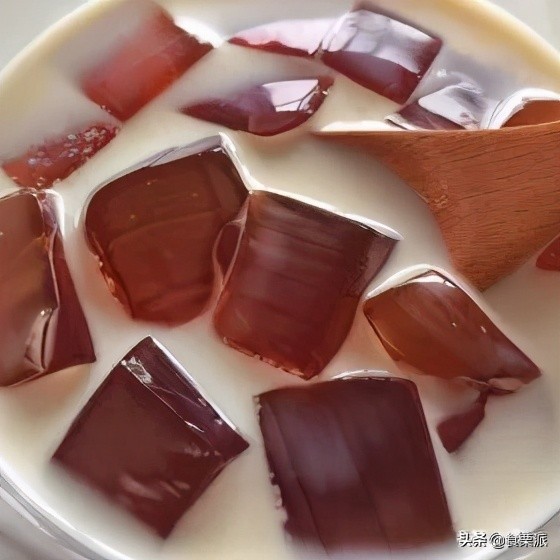 奶茶越来越像八宝粥,现在的奶茶越来越像八宝粥了