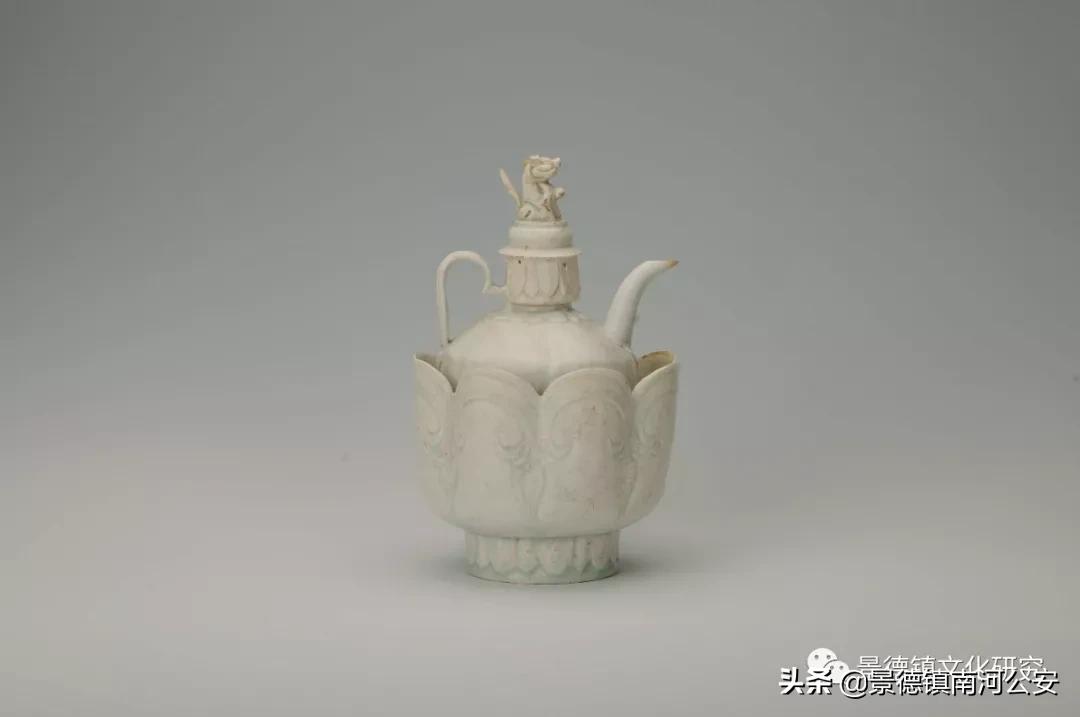 瓷器鉴定宋元青白瓷的时代特征,宋元时期景德镇青白瓷佛像底座