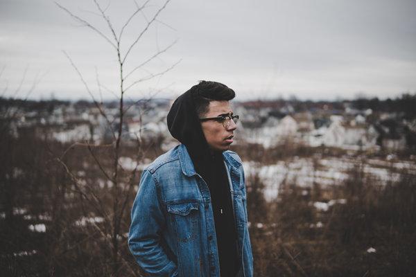 和女生聊天老是说直男什么意思,女生说直男是什么意思啊怎么回答