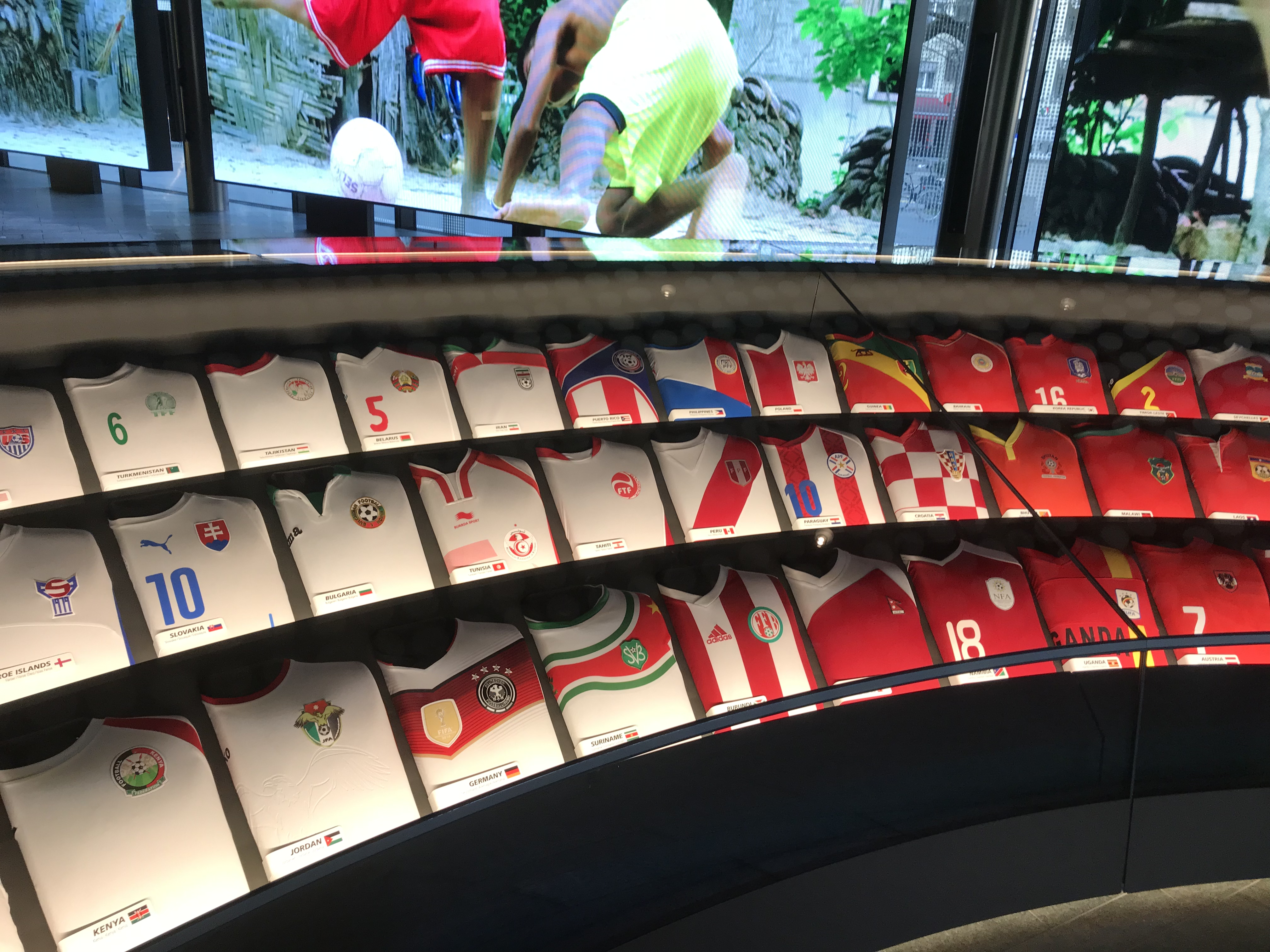 瑞士苏黎世博物馆大力神杯,苏黎世博物馆大力神杯