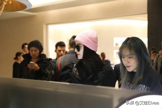 范冰冰圣诞装,范冰冰巴黎时装周高燃