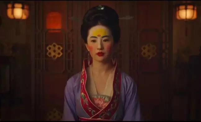 刘亦菲合影输给谁了,刘亦菲舒畅最近消息