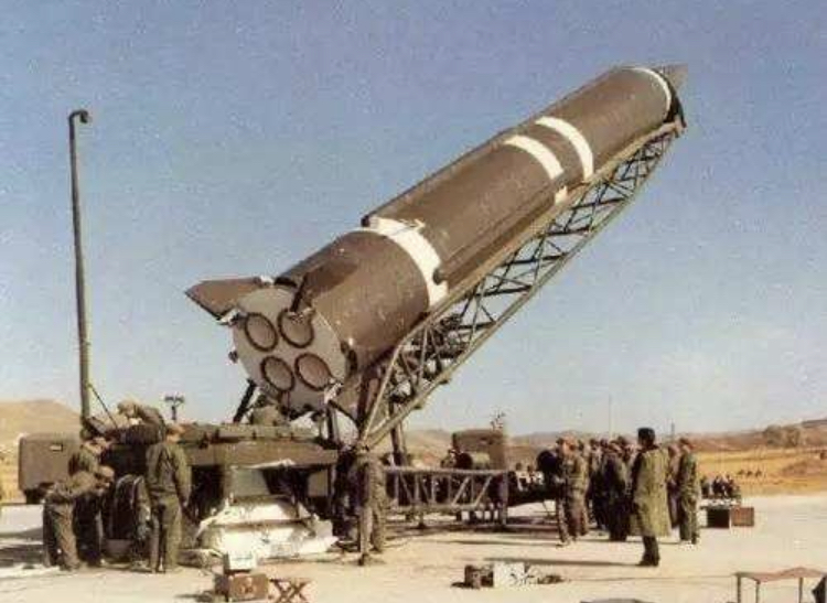 蒋英与钱学森相爱吗,钱学森向蒋英告白