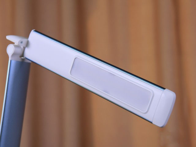 松下护眼灯真的值三百多,松下护眼灯刺眼