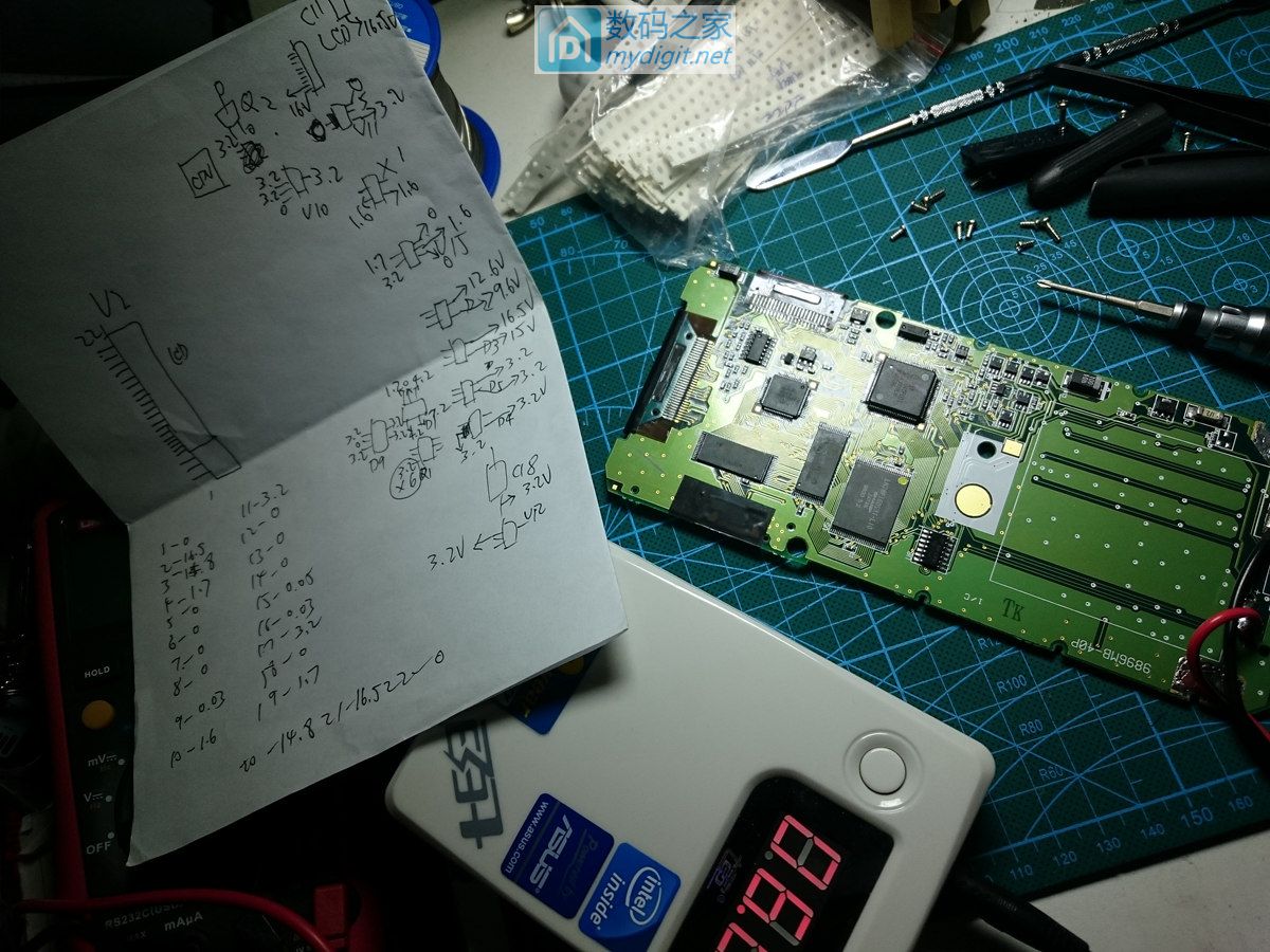 技术大牛太强了！德州仪器TI-89图形计算器拆机维修和CPU超频